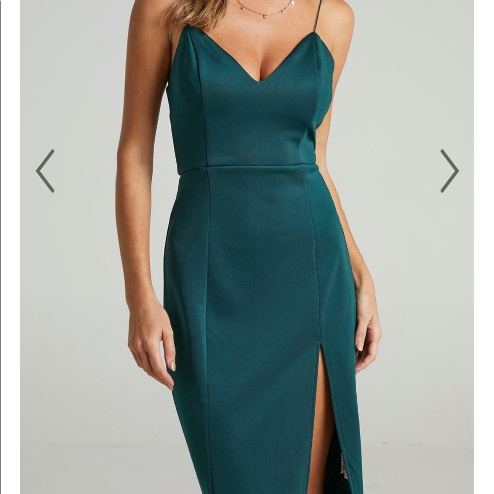 Showpo “Big Ideas Midi Dress” in Emerald Green (Size 6)